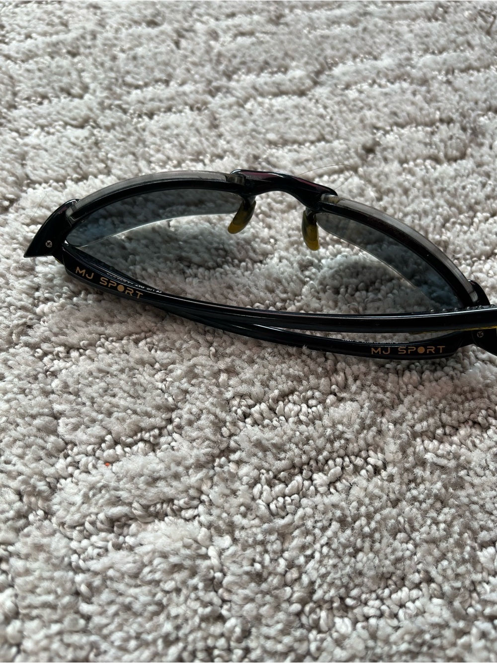 Maui Jim Black Rimless Sunglasses with Dark Gray Lenses - Picture 6 of 8